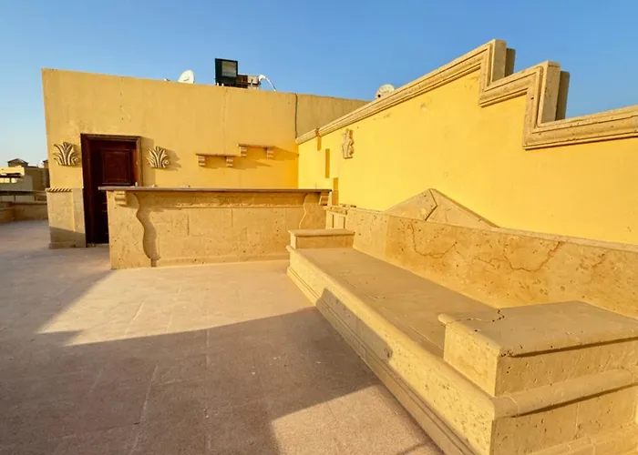 5br Private Garden & Access In Ajn-Szuhna