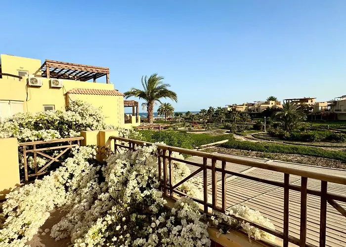 5br Private Garden & Access In *