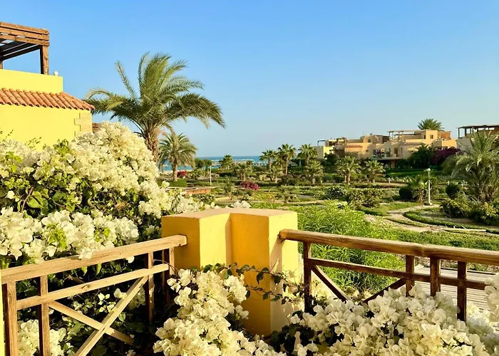 5br Private Garden & Access In *